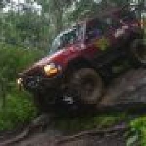 Ua-2015-gallery-ford-explorer-wheeling-ledge