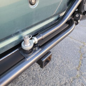 Tire carrier pin