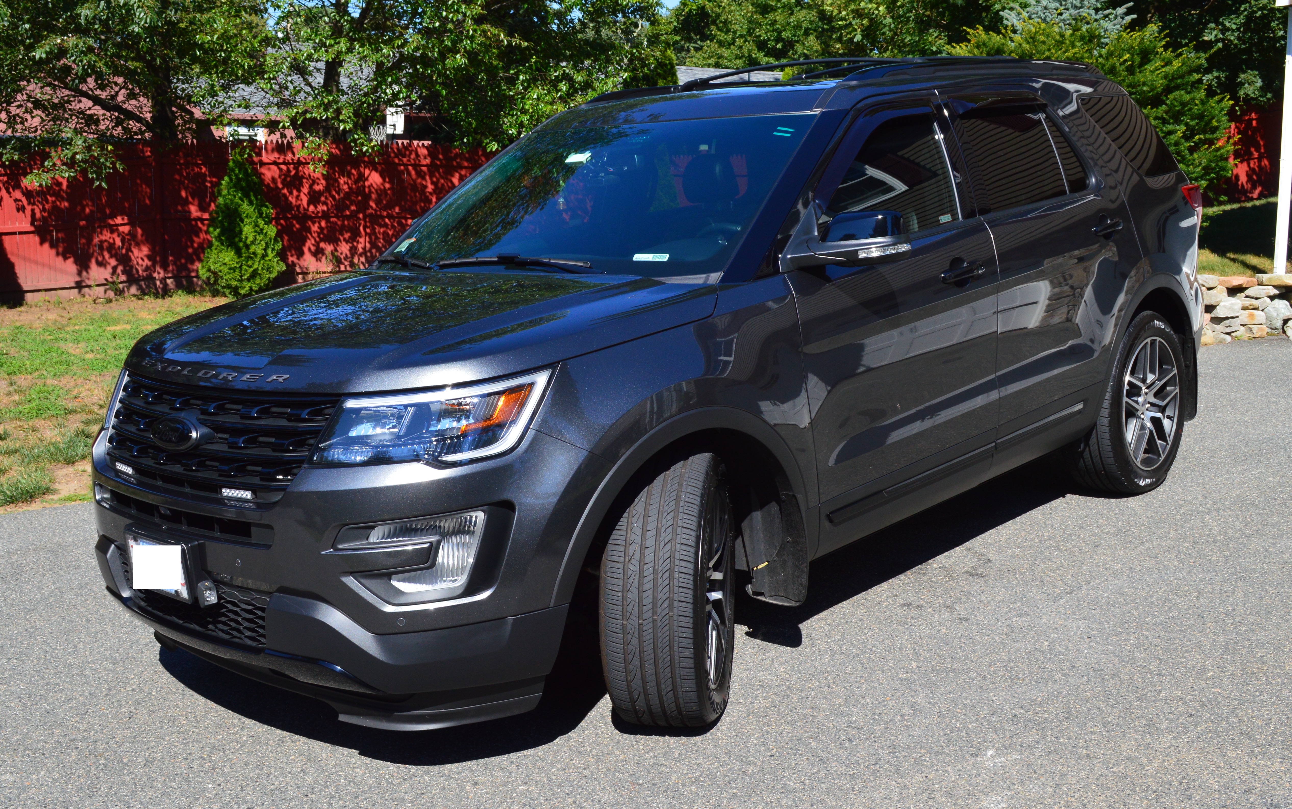 2016 Explorer Sport