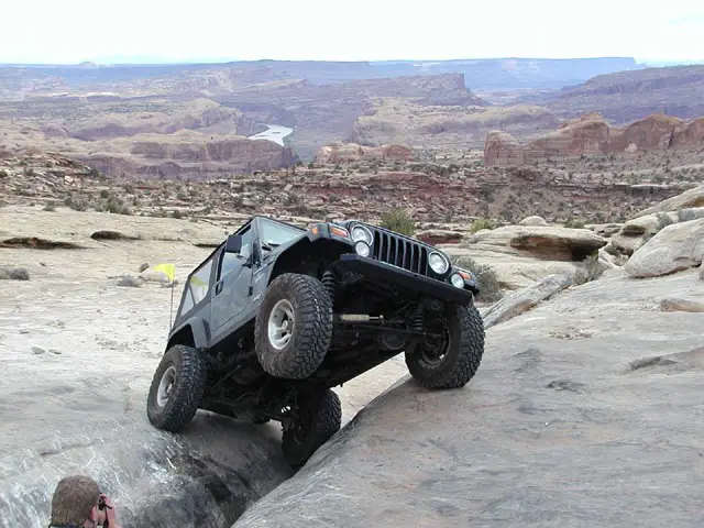 EJS 2004 goldencrack