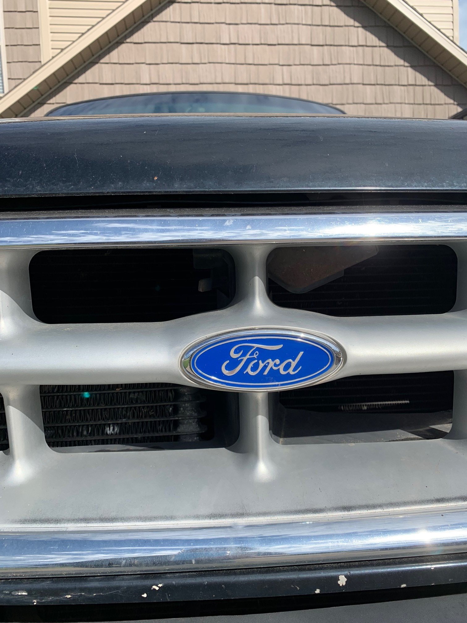 Ford Explorer Grill 2