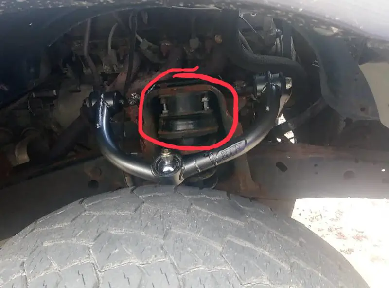 Loose Strut Mount?