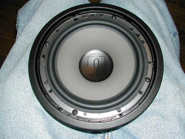 mb_quart_midrange_front