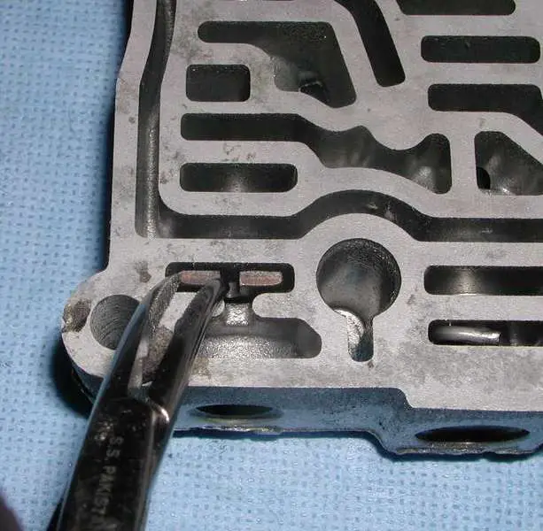 removing keeper on Torque demand valve
