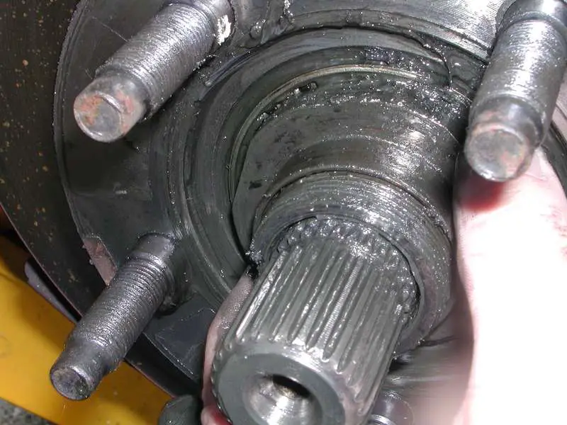 retaining nut