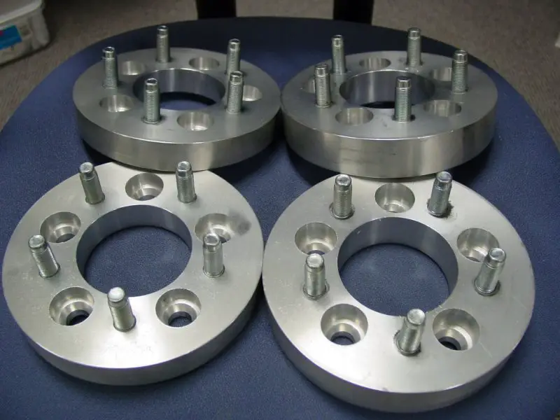 Spacers w Lugs