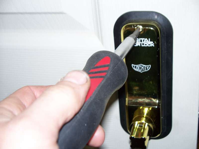 Tighten both inside screws.
